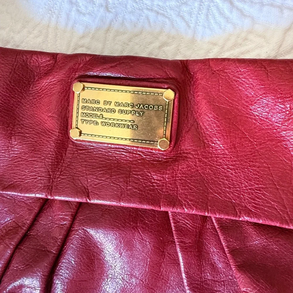 Marc By Marc Jacobs Classic Q Hillier Hobo Bag Women Red Leather Crossbody Gold